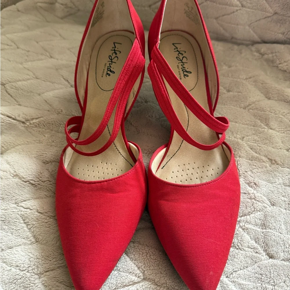 Life Stride Red Pointed-Toe Strappy Pumps - Picture 2 of 6
